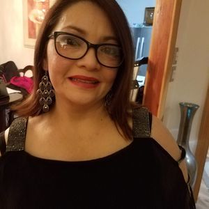 Meet your Posher, Eva